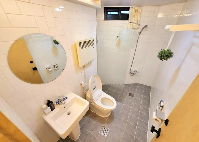 Gyeongbokgung Seochon Dalbit Guest house 3*