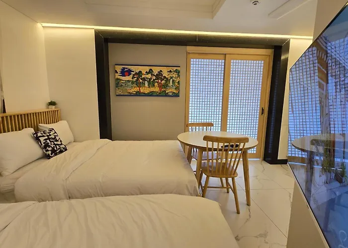 Guest house Gyeongbokgung Seochon Dalbit 3*