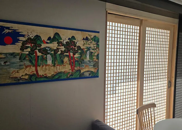 Gyeongbokgung Seochon Dalbit Guest house