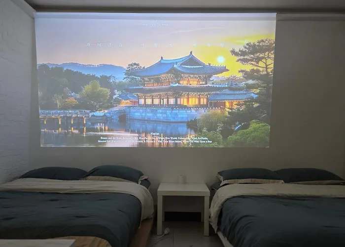 Gyeongbokgung Seochon Dalbit Guest house
